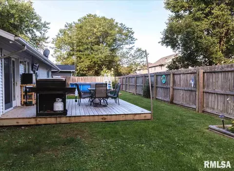 69 Mccarthy Dr, Springfield, IL 62702 photo 13