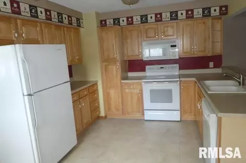24 Gettysburg Dr, Springfield, IL 62702 photo 9