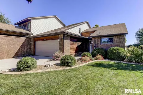 2602 Chase Dr, Springfield, IL 62704 photo 1