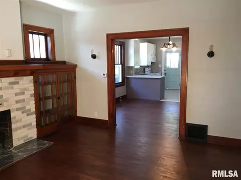 1504 S 2nd St, Springfield, IL 62704 photo 9