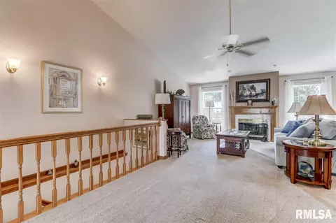 2712 Hazelnut Dr, Springfield, IL 62702 photo 7