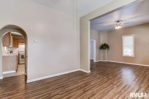 817 Dorlan Ave, Springfield, IL 62702 photo 11