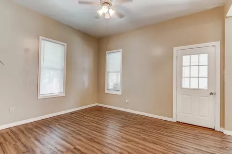 817 Dorlan Ave, Springfield, IL 62702 photo 3
