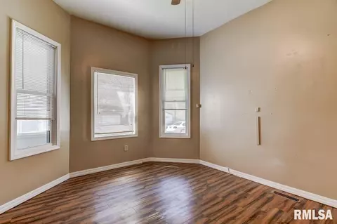 817 Dorlan Ave, Springfield, IL 62702 photo 12