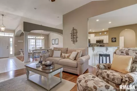 6309 Stonehaven Rdg, Springfield, IL 62711 photo 8