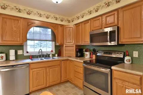 20 Sarah Ave, Springfield, IL 62703 photo 8