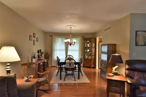 20 Sarah Ave, Springfield, IL 62703 photo 4