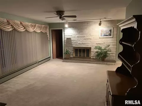 17 Greencastle Cir, Springfield, IL 62712 photo 16