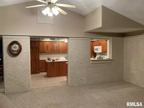 17 Greencastle Cir, Springfield, IL 62712 photo 7