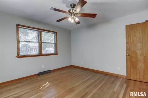 2916 S State St, Springfield, IL 62704 photo 14