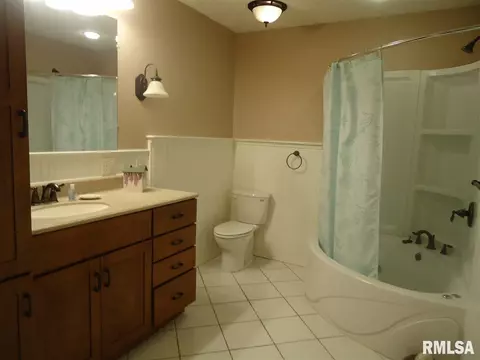 53 Hollybrook Dr, Springfield, IL 62702 photo 3