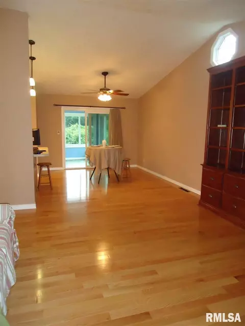 53 Hollybrook Dr, Springfield, IL 62702 photo 4