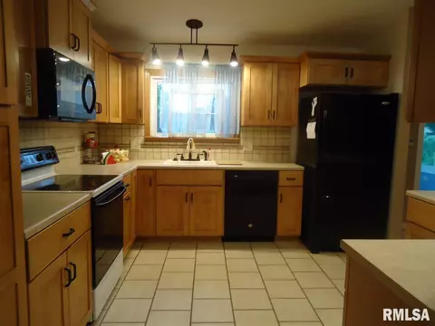 53 Hollybrook Dr, Springfield, IL 62702 photo 16
