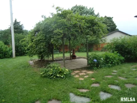 53 Hollybrook Dr, Springfield, IL 62702 photo 12