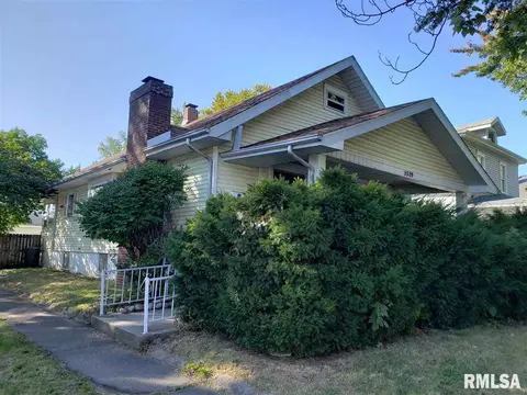 1529 S Spring St, Springfield, IL 62703 photo 1