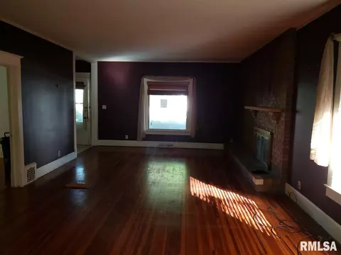 1529 S Spring St, Springfield, IL 62703 photo 6