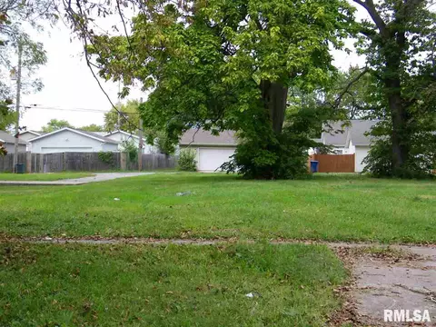 1221 Edwards St, Springfield, IL 62703 photo 1