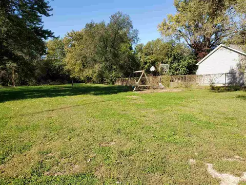 827 Forrest Ave, Springfield, IL 62702 photo 5