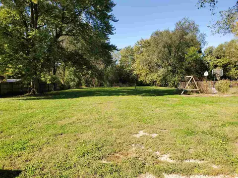 827 Forrest Ave, Springfield, IL 62702 photo 3