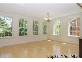 2312 Chatham Rd, Springfield, IL 62704 photo 5