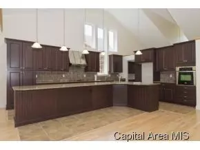 2312 Chatham Rd, Springfield, IL 62704 photo 4