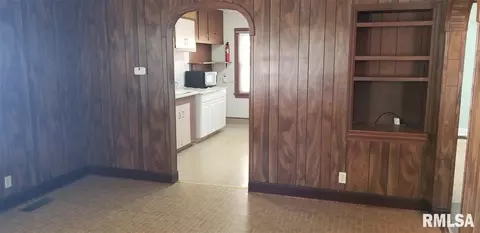1032 N Bond St, Springfield, IL 62702 photo 10