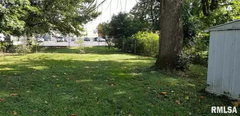 1032 N Bond St, Springfield, IL 62702 photo 17