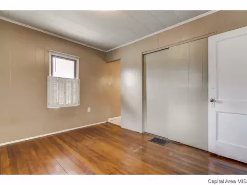 1215 W Ash St, Springfield, IL 62704 photo 10