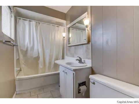 1215 W Ash St, Springfield, IL 62704 photo 22