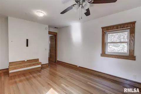 720 W Washington St, Springfield, IL 62702 photo 24