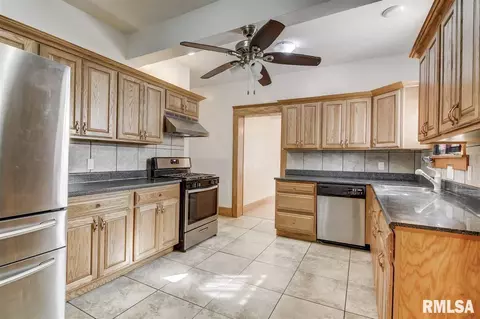 720 W Washington St, Springfield, IL 62702 photo 9