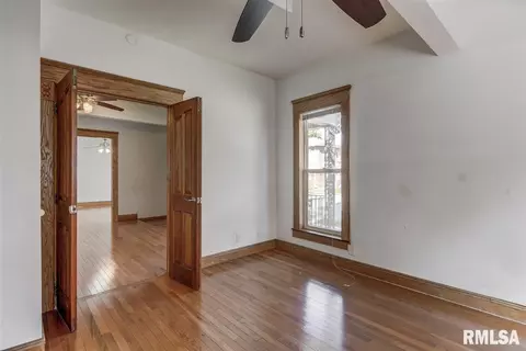 720 W Washington St, Springfield, IL 62702 photo 14