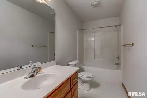 5109 Manhattan Dr, Springfield, IL 62711 photo 29