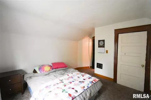 1132 N Osburn Ave, Springfield, IL 62702 photo 14