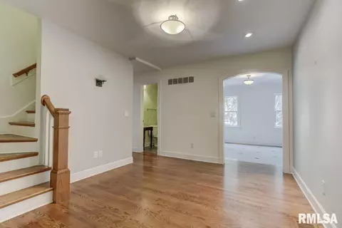 1800 Cherry Rd, Springfield, IL 62704 photo 9