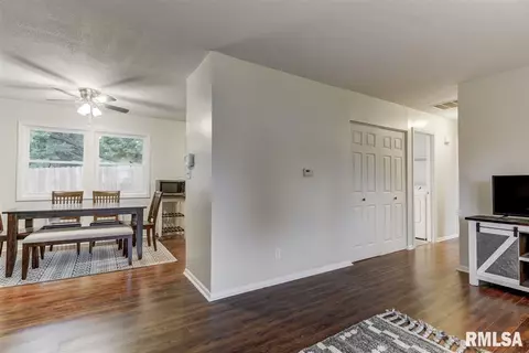 1510 Fairfield St, Springfield, IL 62702 photo 8