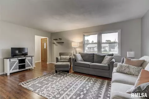 1510 Fairfield St, Springfield, IL 62702 photo 2
