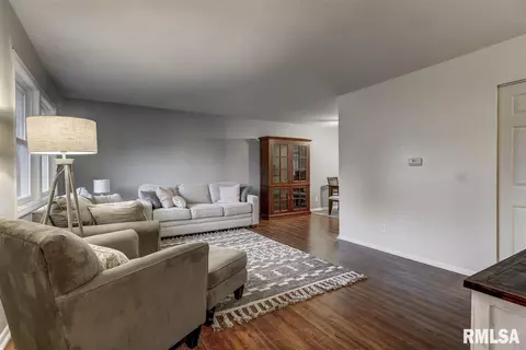 1510 Fairfield St, Springfield, IL 62702 photo 3