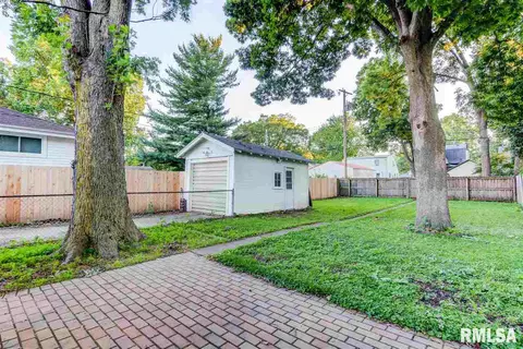 2109 Lowell Ave, Springfield, IL 62704 photo 3