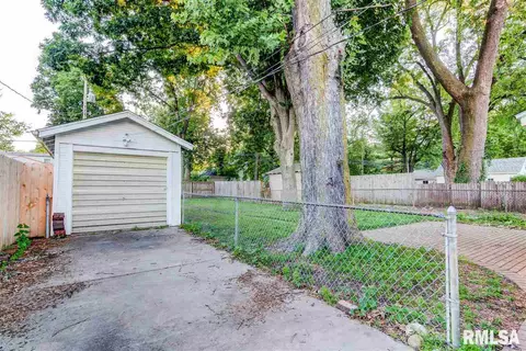 2109 Lowell Ave, Springfield, IL 62704 photo 4