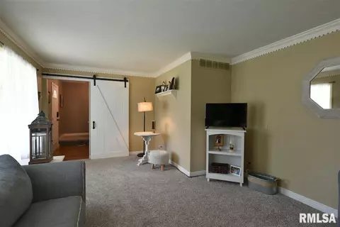 3166 Otter Ln, Springfield, IL 62712 photo 5