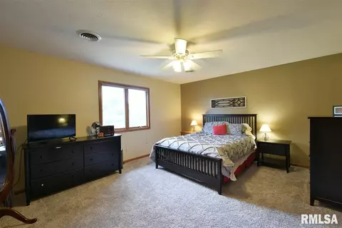 3166 Otter Ln, Springfield, IL 62712 photo 18