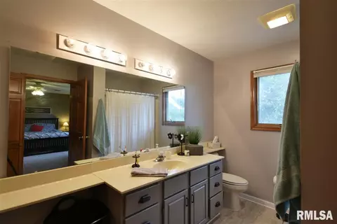 3166 Otter Ln, Springfield, IL 62712 photo 21