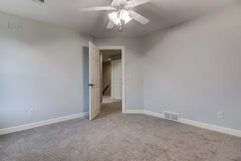 3908 Whisper Walk Dr, Springfield, IL 62711 photo 15