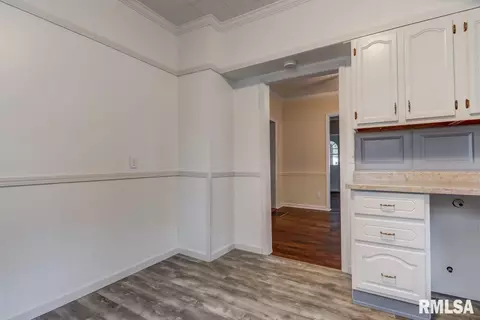 2117 Holmes Ave, Springfield, IL 62704 photo 8