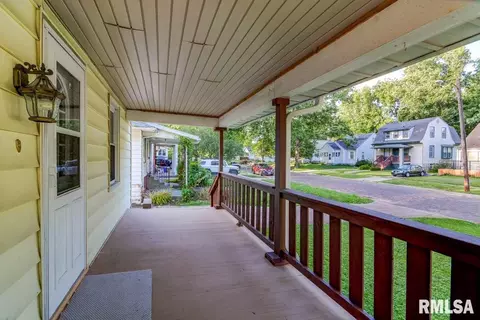 2117 Holmes Ave, Springfield, IL 62704 photo 2