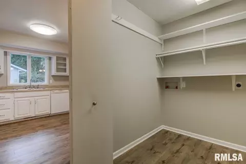 8041 Hunt Rd, Springfield, IL 62712 photo 29
