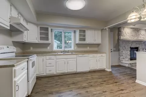 8041 Hunt Rd, Springfield, IL 62712 photo 8