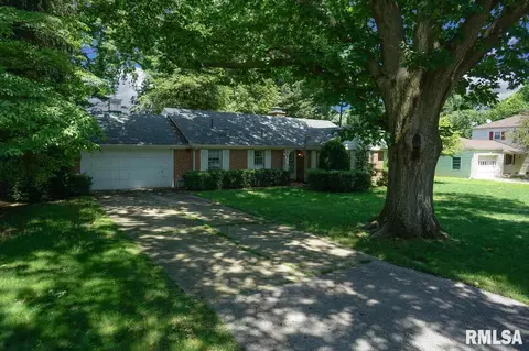 2041 Cherry Rd, Springfield, IL 62704 photo 4