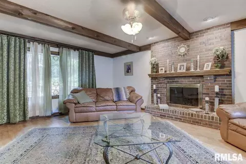 3804 W Bluffs Rd, Springfield, IL 62711 photo 4